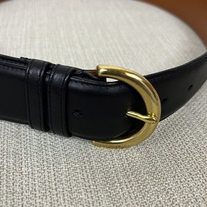 Coach Black Leather and Brass Belt | M. Superb condition. Like new!